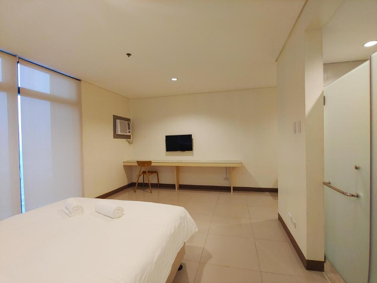 Kaizen Suites Manila Exterior photo