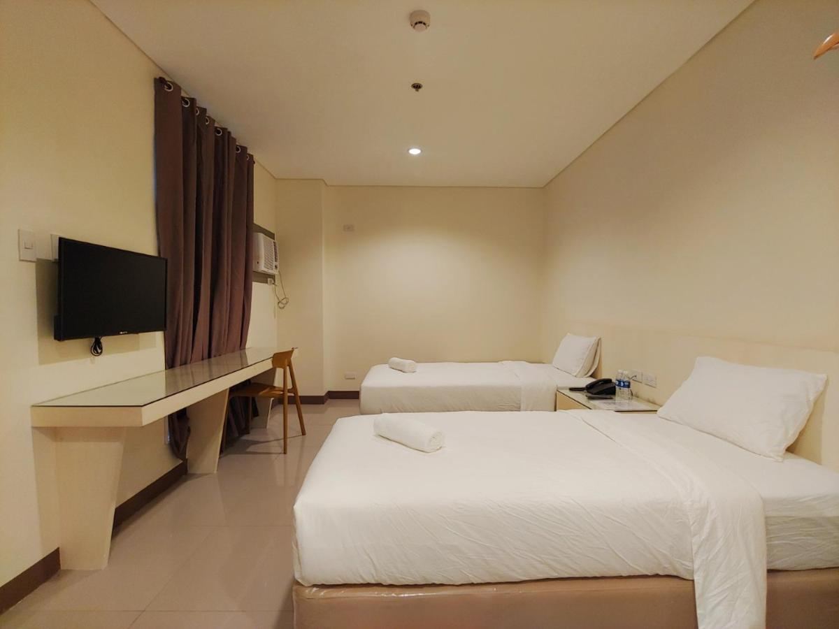 Kaizen Suites Manila Exterior photo