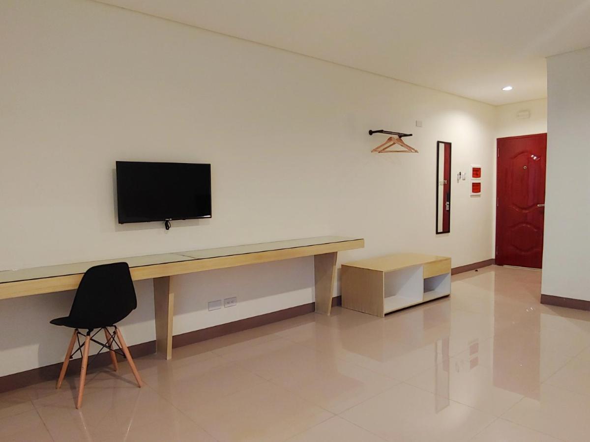 Kaizen Suites Manila Exterior photo