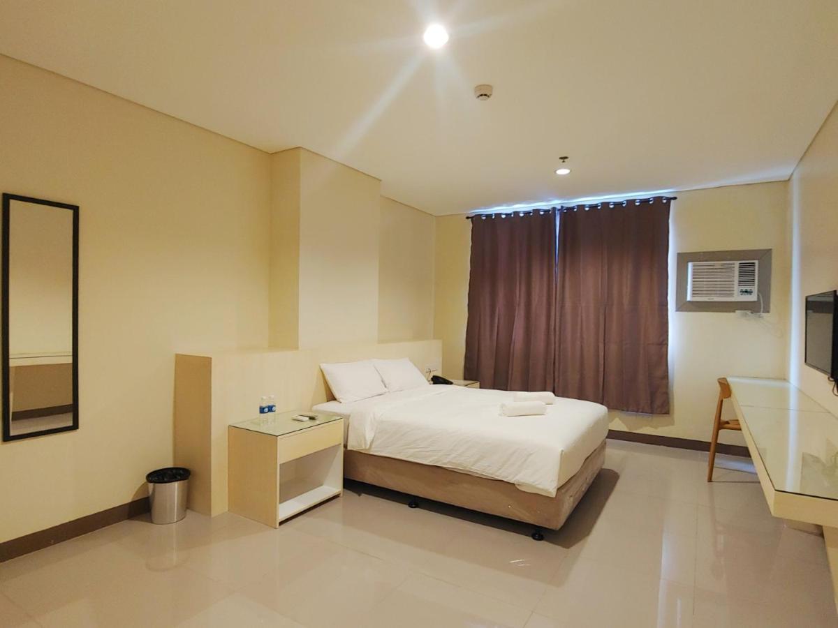 Kaizen Suites Manila Exterior photo