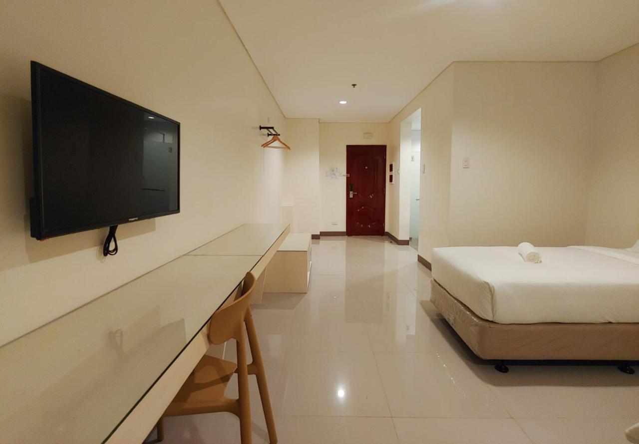 Kaizen Suites Manila Exterior photo