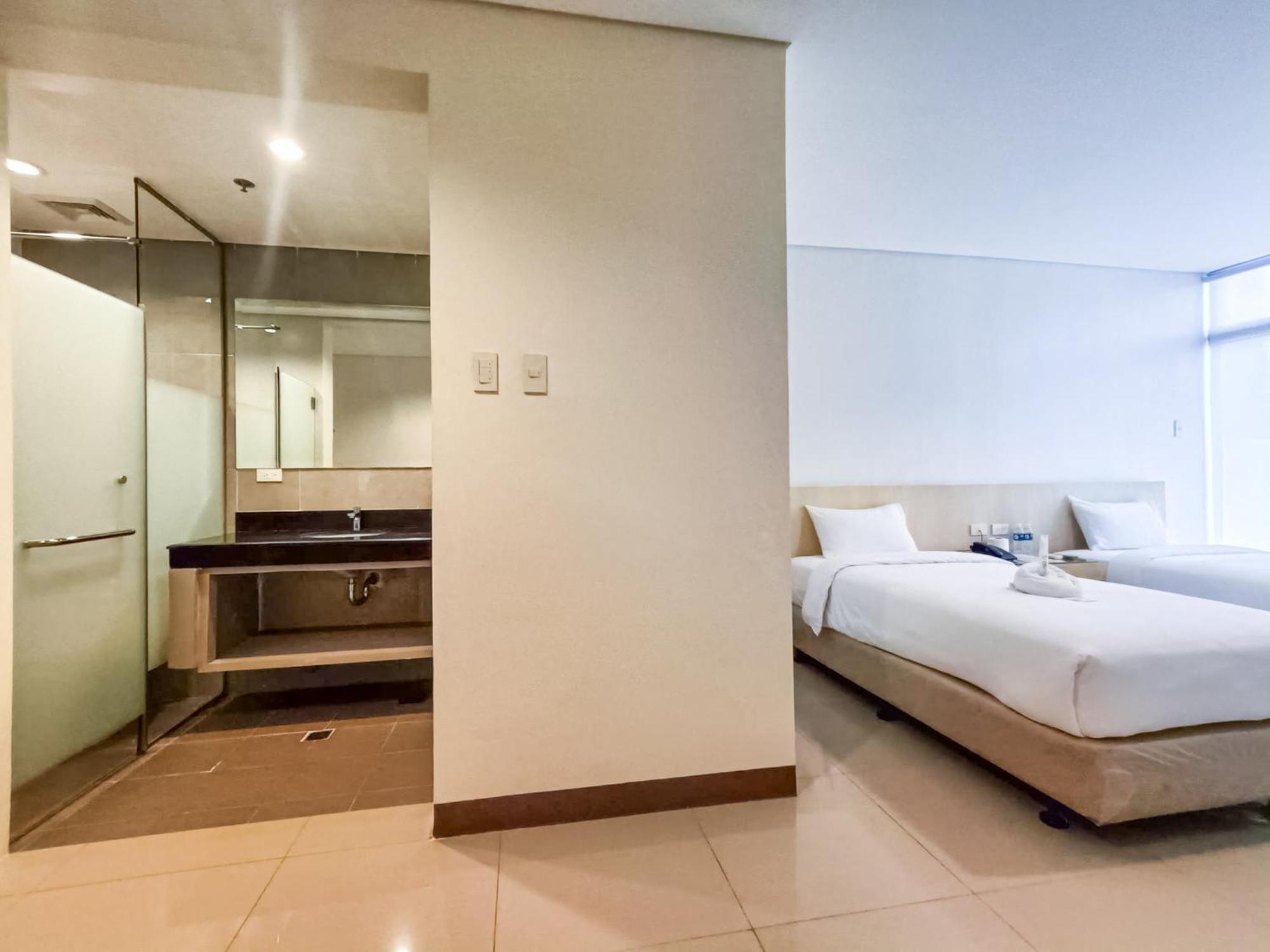 Kaizen Suites Manila Exterior photo