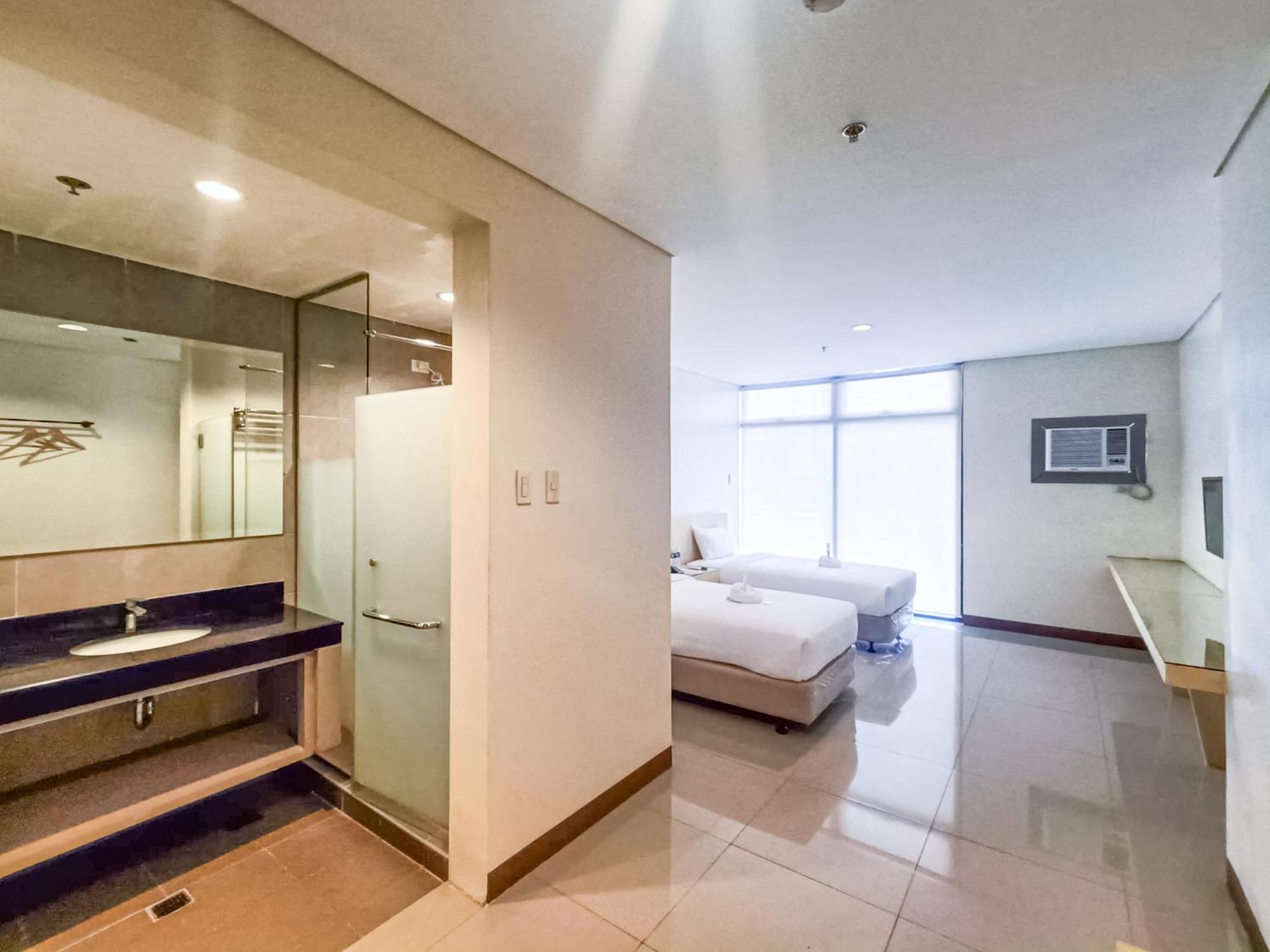 Kaizen Suites Manila Exterior photo
