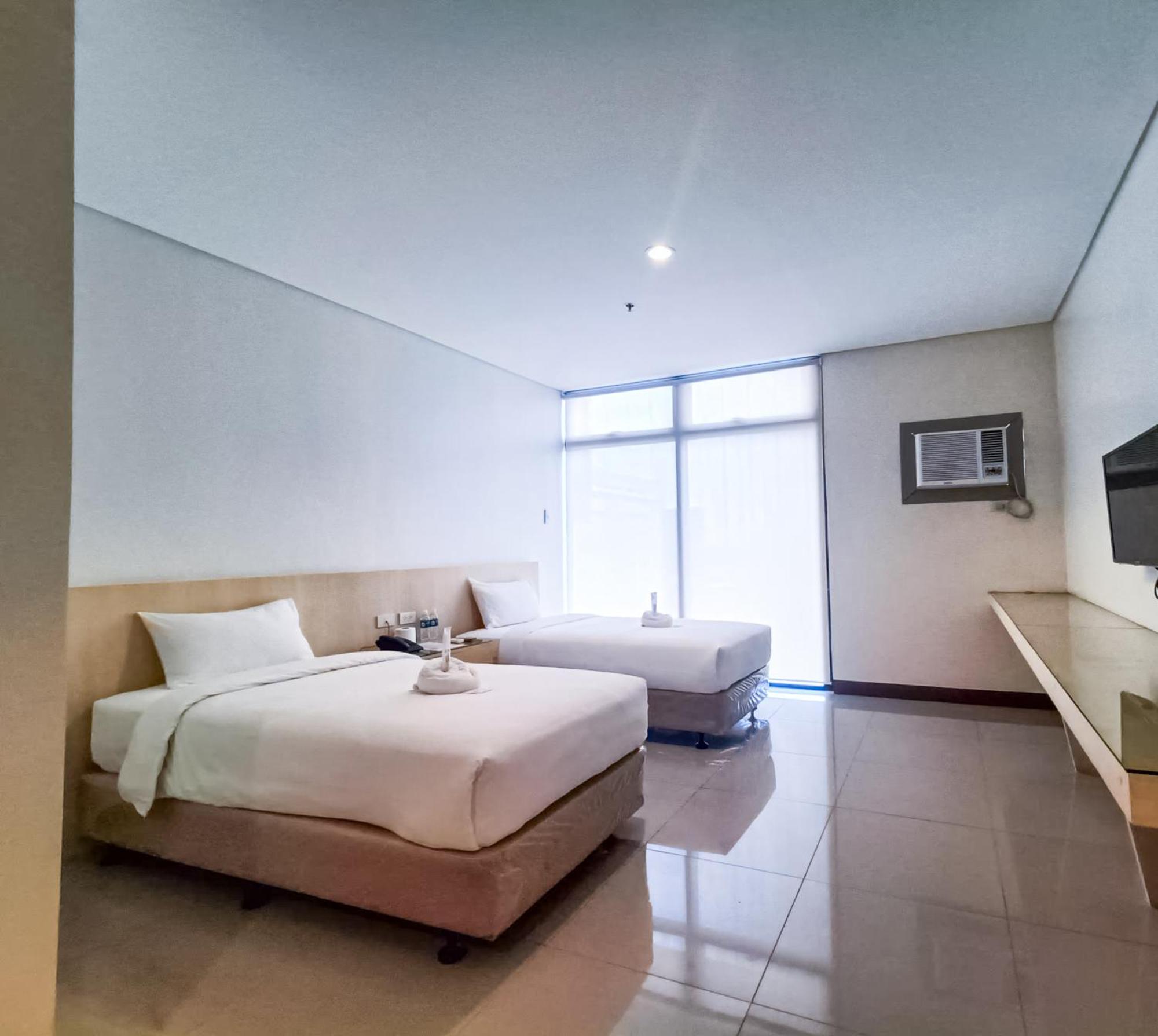 Kaizen Suites Manila Exterior photo